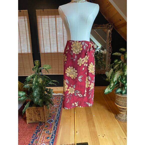Floral Silk Skirt Set - Picture 2 of 10